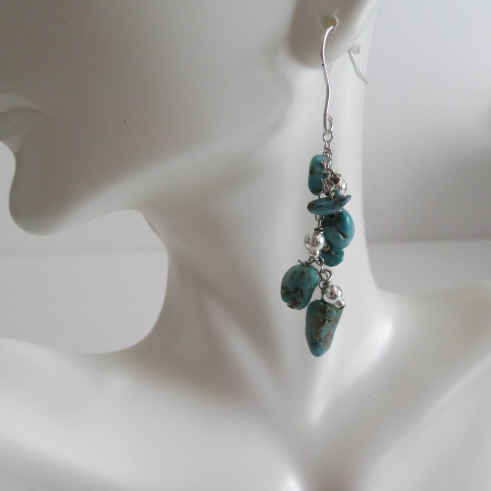 🔥HP🔥 Vintage Turquoise & Silver Bead Chandelier Earrings, EUC